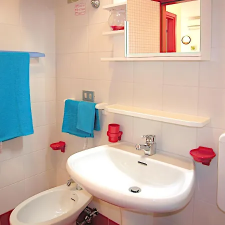 Urano With A Family Bedroom For 4 People And Private Locked Garage *