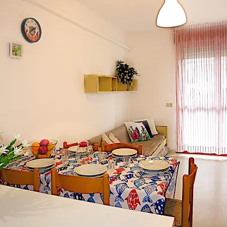 Urano With A Family Bedroom For 4 People And Private Locked Garage Διαμέρισμα