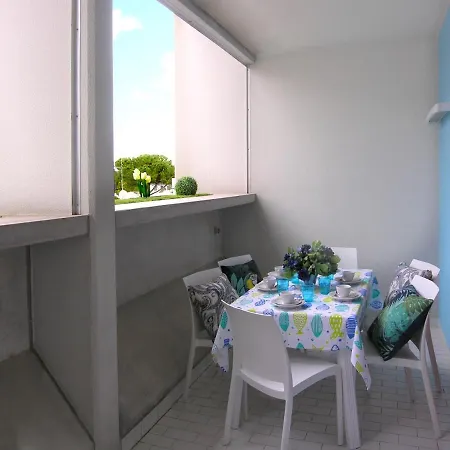 Διαμέρισμα Urano With A Family Bedroom For 4 People And Private Locked Garage *