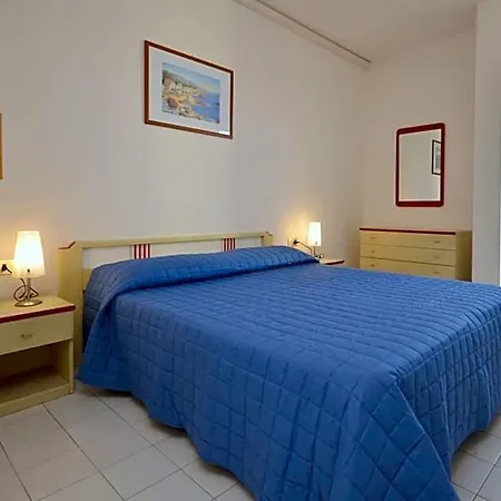 Apartament Urano With A Family Bedroom For 4 People And Private Locked Garage