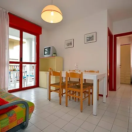 Διαμέρισμα Urano With A Family Bedroom For 4 People And Private Locked Garage *