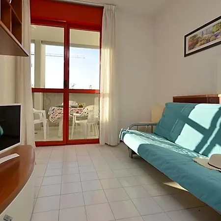 Urano With A Family Bedroom For 4 People And Private Locked Garage Bibione