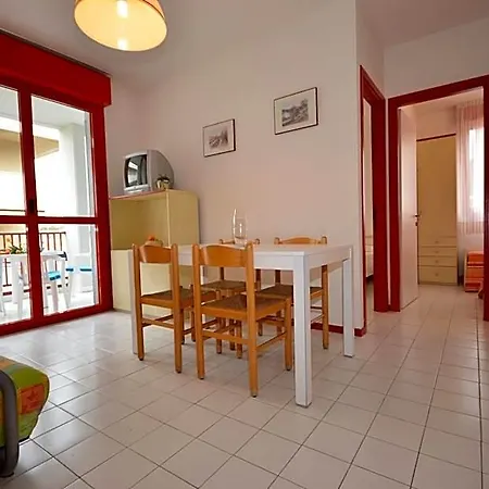Διαμέρισμα Urano With A Family Bedroom For 4 People And Private Locked Garage Μπιμπιόνε